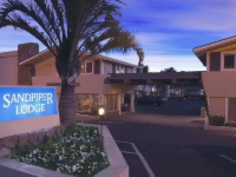 Sandpiper Lodge - Santa Barbara Hotels near Arroyo Burro Beach County Park