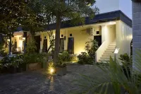 New Ramayana Pamekasan Hotels in Pamekasan