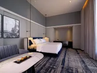 Mercure Surabaya Manyar - 4-Star