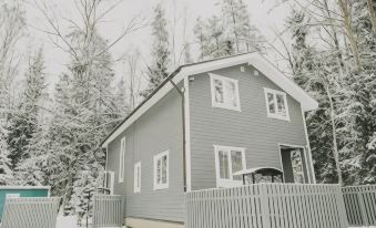 Pastorskoe Lake Holiday Park