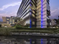 كريك سايد دبي Hotels near Emirates Aviation College - Building B