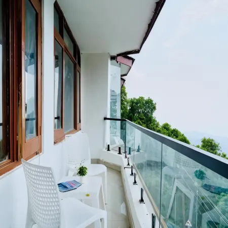Pax Hotel Spring Solance 200 Mtr from Gandhi Chowk Khajjiyar Road