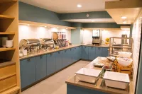 Country Inn & Suites by Radisson, Erie, PA - Bữa sáng