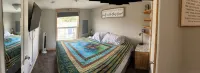 Cozy 1 King bedroom + loft cabin in charming Colorado Springs near USAFA Hotels in Gleneagle