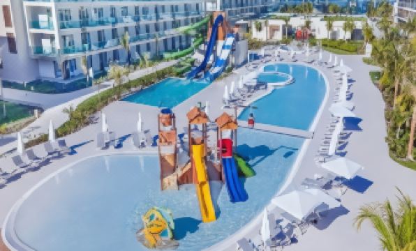 Serenade Punta Cana Beach & Spa Resort