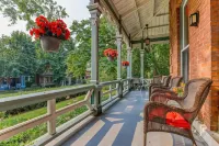 Hochelaga Inn