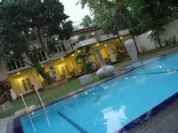 City Hub Hotel