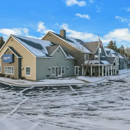 Country Inn Walker