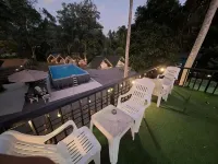 Nahm Khao Sok Hostel and Camping Hotels in Phanom