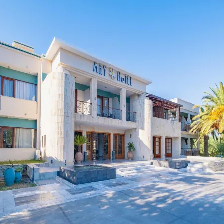 May Beach Hotel