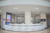 GreenTree Inn Hotel (Huainan City Square South Road Yizhong Branch)