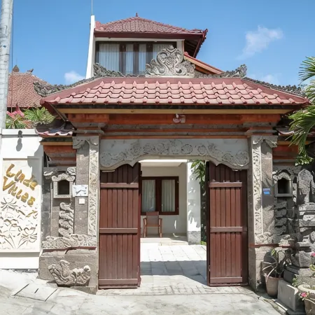 Linda Villa Sanur Отели рядом с достопримечательностью «Пляж Синдху»