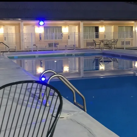 Stay Express Inn & Suites Demopolis Отели в г. Демополис