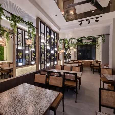 Hotel Aishwarya Отели в г. Солапур