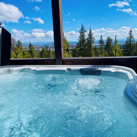 Cozy Family Cabin with Hot Tub & Stunning Views - 24 Miles to Breckenridge!