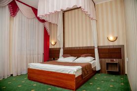 Premyer Hotel