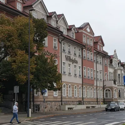 Hotel Wileński Отели рядом с достопримечательностью «Торговый центр Aura Centrum Olsztyna»