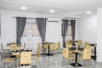 GUIM'S SQUARE HOTEL