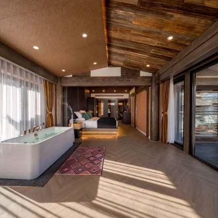 Chuye · Hearthside Tea Brewing · CafeCoco Designer Luxury Retreat (Lijiang Ancient Town Branch)