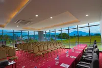 Labersa Hotel and Convention Center Toba, Balige - Bintang 4
