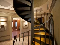 Grand Visconti Palace Hotels near Brenta Station