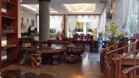 Mengla Yilai Hotel - Bintang 2