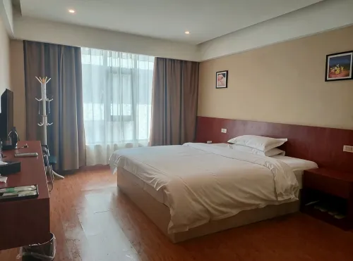 Mengshan Jiahe Hotel - Pysäköinti