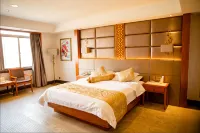 East to Hongqinglou Hotel - parcheggio