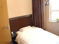 Jinqiao Holiday Business Hotel - parking
