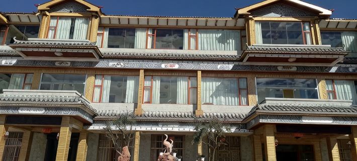 Nianhu Zhijia Folklore Hotel Hotels in Huize