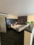 Logis Hôtel les Colonnes Strasbourg Zenith - Swimmingpools