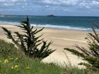 Cosy apartment between beach, golf course & forest - Sables d'Or Hotels in Frehel
