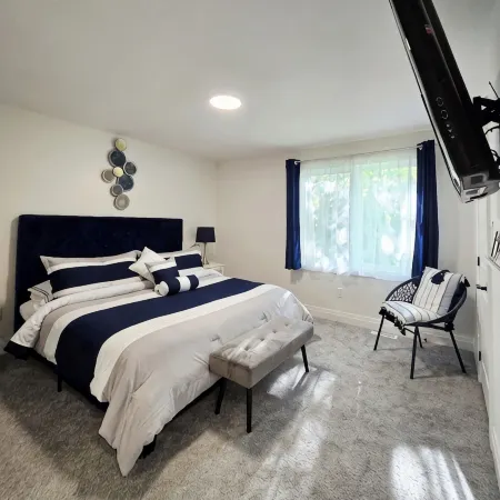 Relaxing Home Kokomo Beach Area, Sleeps 12, Pet-Friendly, Near Beach & Downtown