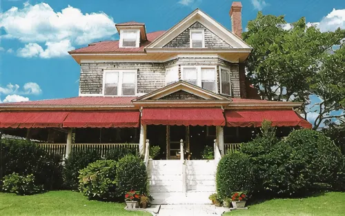 Luther Ogden Inn - Bed and Breakfasts