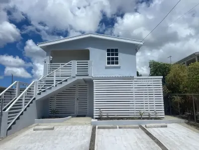Seavetri Two - Modern apartment near serene beach and town centre Hotels in 