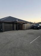 New home, 5 minutes drive to beaches & MTB trials, walk to shops, pets, WiFi