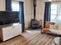 Cozy 2 Bedroom with Mid-Century & Farmhouse Vibes Hotels in Vernal