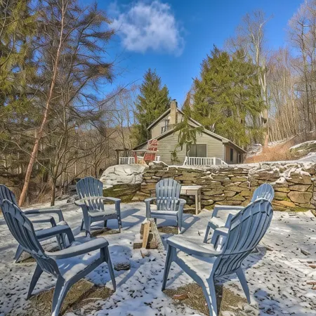 Architectural Gem - Catskill Chalet, Hot Tub, Wraparound Deck on 6 Acres