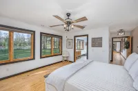 The Lodge- Luxury Lakefront Retreat - 民泊
