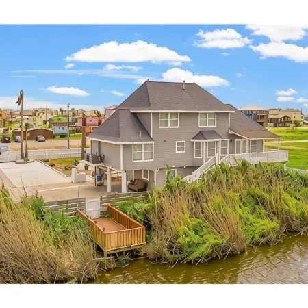 Luxury Beach Estate Ocean View, Pool, 360° Deck&Beach Access 20%Off Last Minute