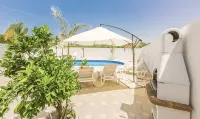 Swan villa with private pool, absolute privacy - Private Pools