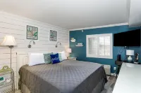 BEST DEAL ON THE KEY! Updated Gulf Front Condo! Full Ocean Views! - Gym