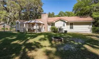 Peaceful Beaufort Single Story Ranch w/ Pond View - 3Br/2BA/8 Beds. Sleeps Many!