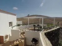 Semi-detached house in a quiet location for visiting Fuerteventura - 2-Star