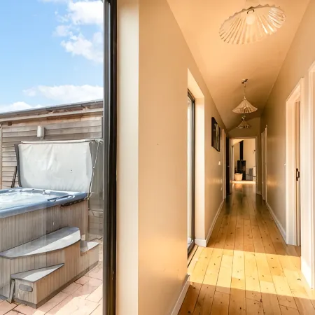 Hillside Lodge - sleeps 4/10  with wood burner and private hot tub