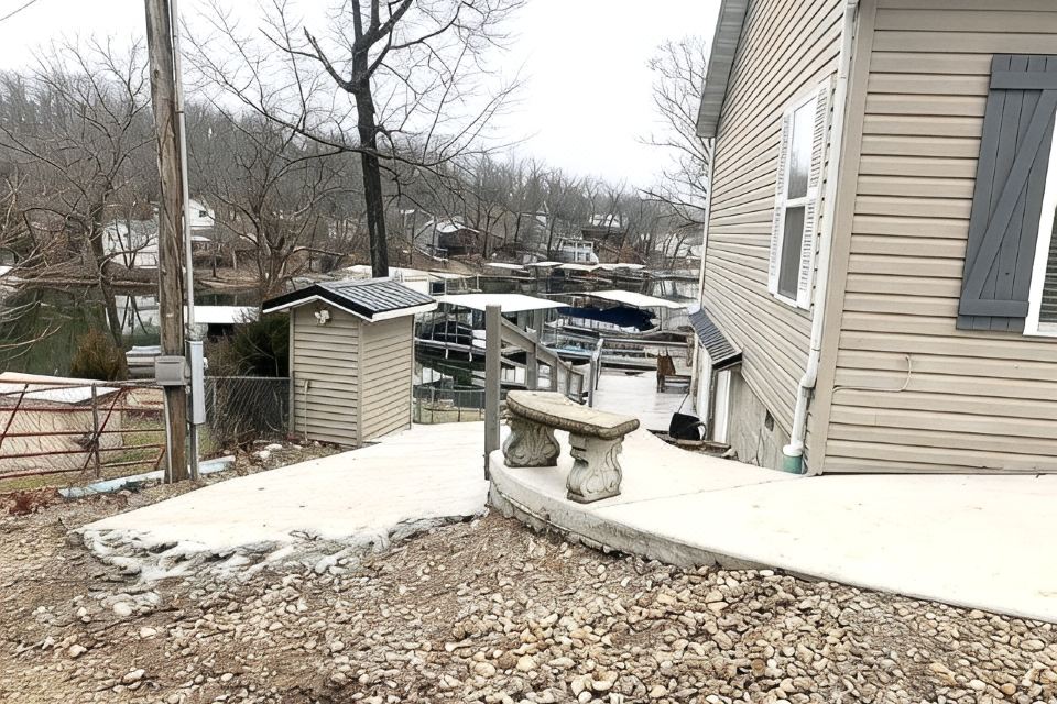 Photo 5 of 6