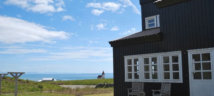Panoramic Views- Nature- Northern lights cottage- NO 1- in Iceland. Hotels in Snaefellsbaer