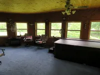 2-Bedroom Vacation Home Minutes Away from Greencastle and Depauw Campus Hotels in Putnam County