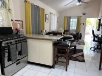 Peaceful getaway in a secure gated community - 2-Star