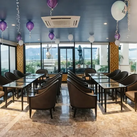 Red River View Hotel
